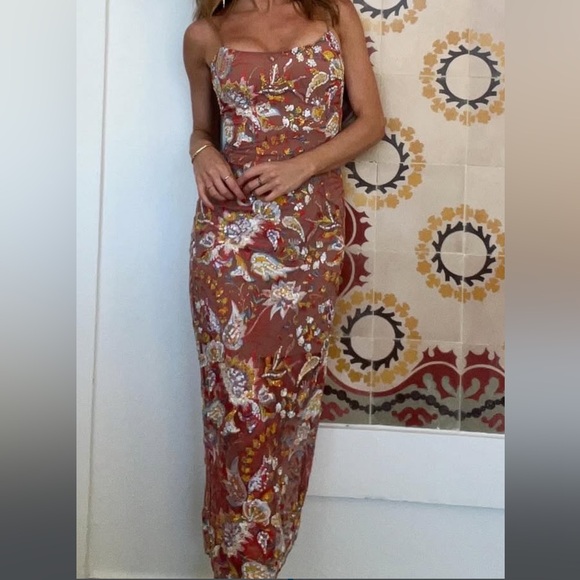 Elliatt Vespers Embellished Midi Dress - floral sequin - Size M - Picture 9 of 15